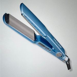 Nano Titanium Straightening Iron
